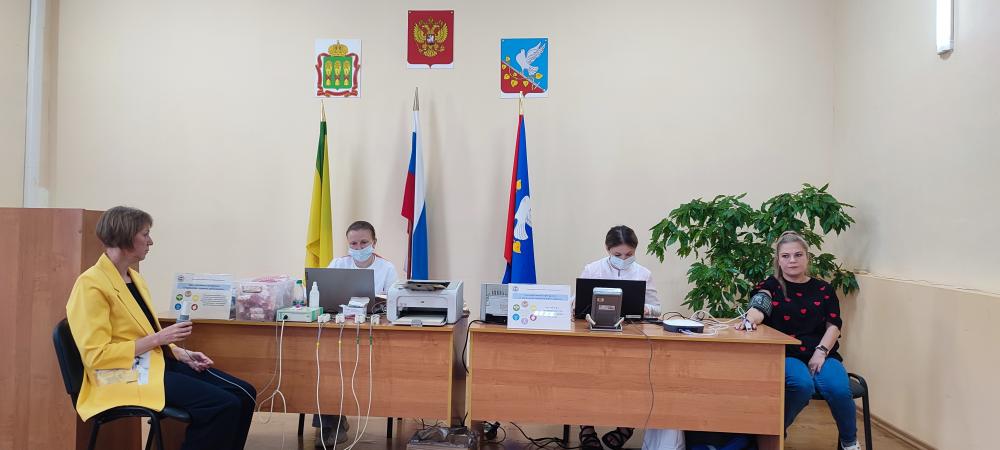 Сотрудники Пачелмской районной администрации прошли обследование на рабочем месте в рамках реализации корпоративной программы  укрепления здоровья работающих